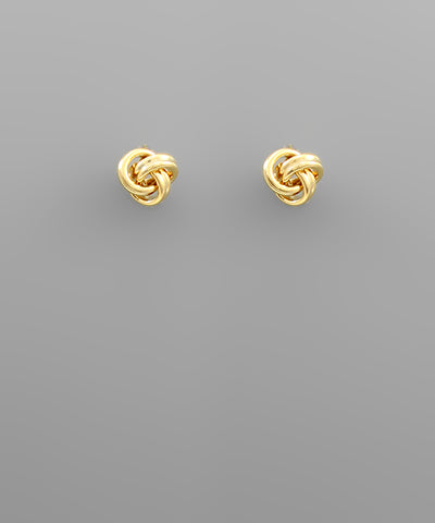 Gold love knotted studs measuring 0.4in.  Perfect classy everyday studs.